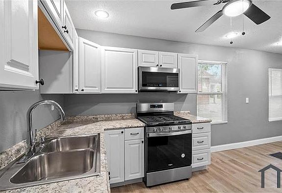 2nd image of 5317 Helen Ave