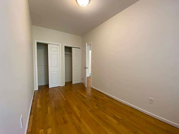 2nd image of 270 W 25th St #5A
