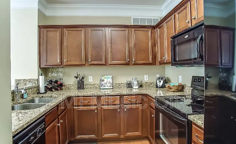 2310 Elliott Ave #612 — Photo 3