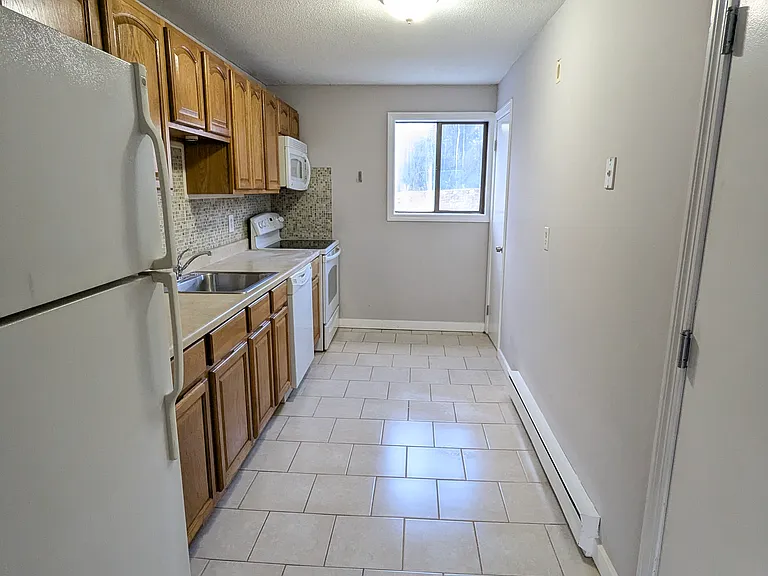 3155 E Main St #C3 — Photo 2