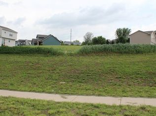 617 Trotter Dr, Mount Horeb, WI 53572