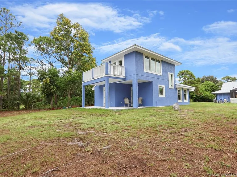 64 NE Acacia Trl — Photo 36