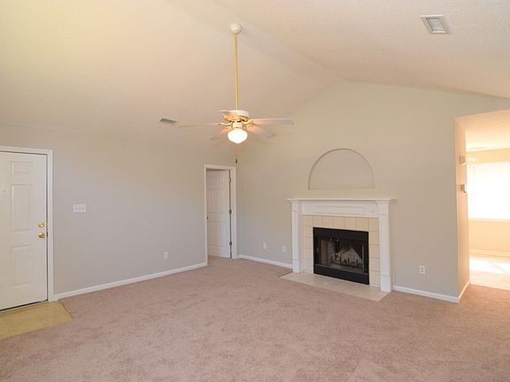 2nd image of 3609 Dayton St