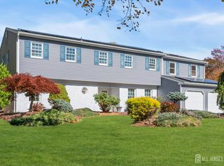 4 Canadian Woods Rd, Marlboro, NJ 07746