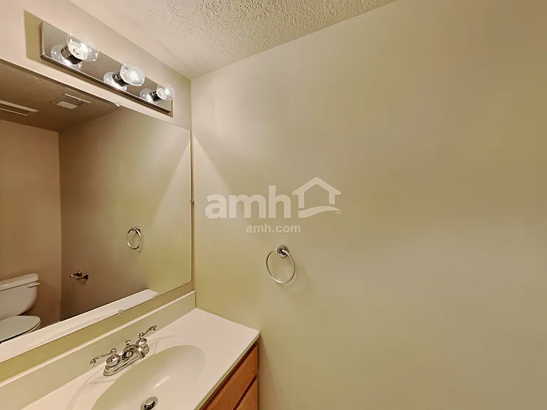 2475 W 1325 N — Photo 20