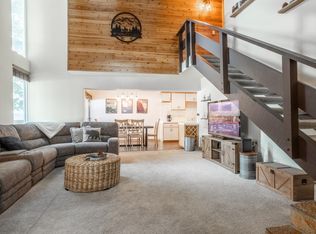 150 Sierra Park Rd #6, Mammoth Lakes, CA 93546