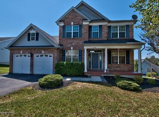 3198 Pine Valley Way, East Stroudsburg, PA 18302