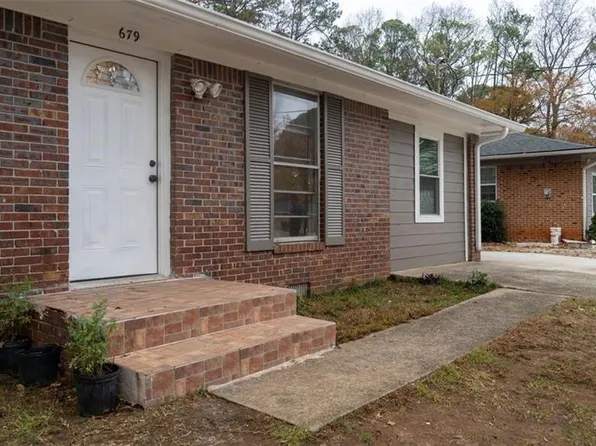 679 Winchester Ln, Norcross, GA 30071