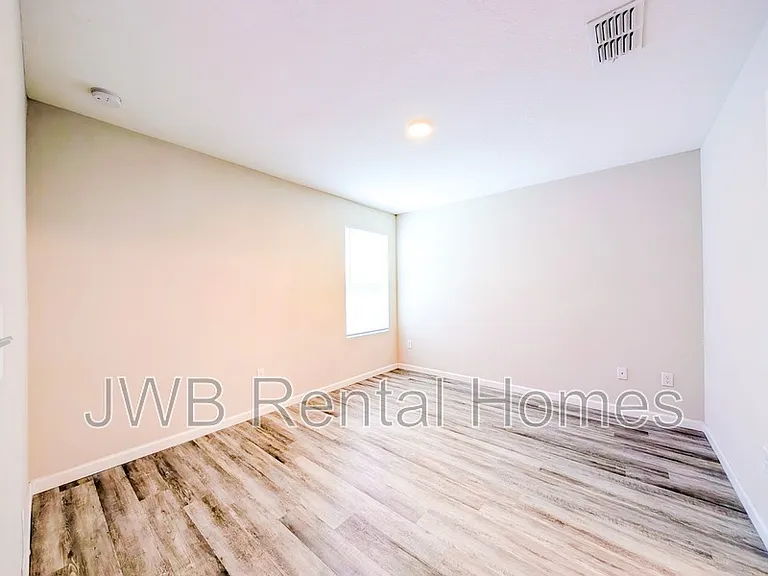 8730 Berry Ave — Photo 5