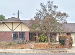 1449 Burnham St, Selma, CA 93662