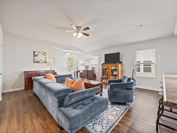 4th image of 3344 Avalon Lake Dr