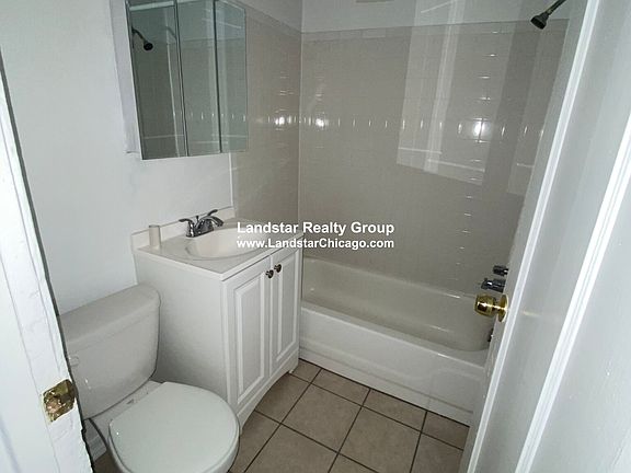 4th image of 1323 W Estes Ave APT 40