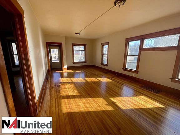 2nd image of 1017 S Cecelia St