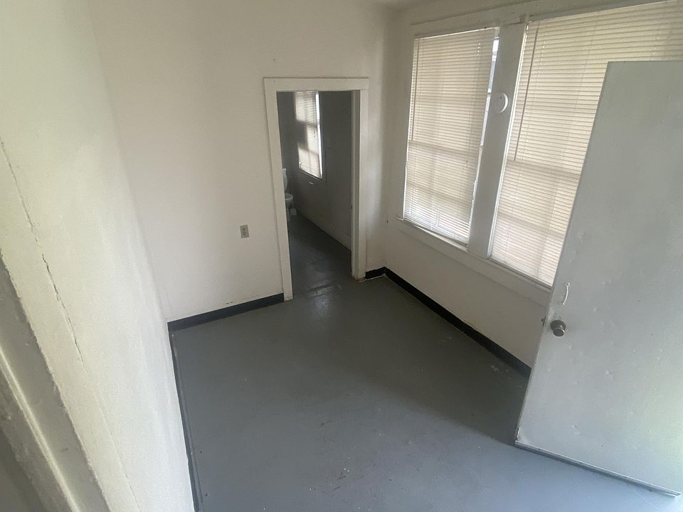 1st image of 176 W Airline Dr #12