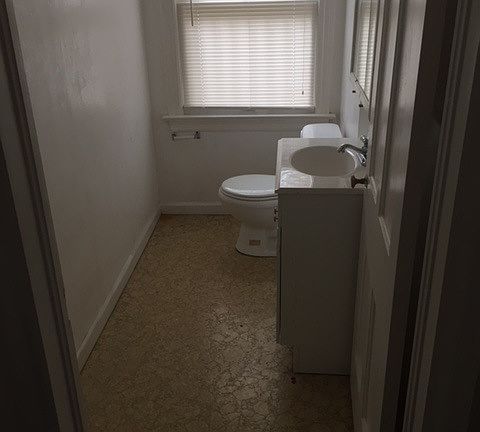 4th image of 1443 E 78th St