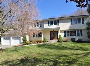 95 Mountain View Dr, Harwinton, CT 06791