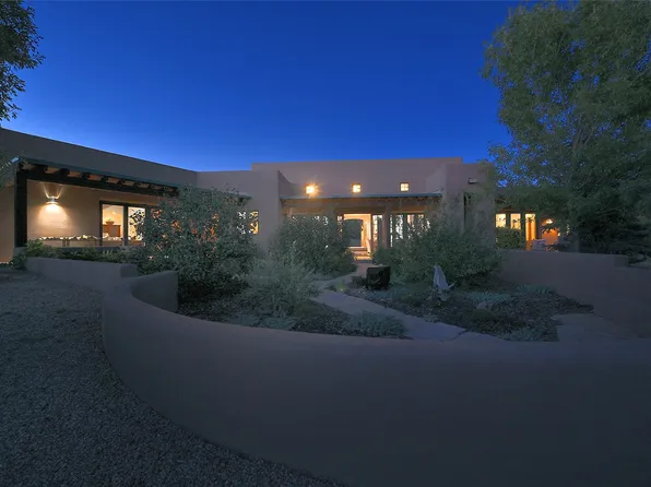 34 Violet Cir, Santa Fe, NM 87506