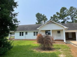 1283 Bethel Baptist Rd, Spring Lake, NC 28390