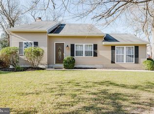 553 Old Stage Rd, Glen Burnie, MD 21061