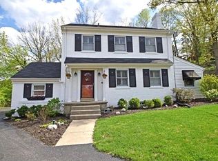 1122 Priscilla Ln, Cincinnati, OH 45208