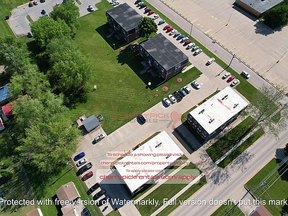 4th image of 2534 Avenue A #12