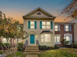 5833 Westwater Ct, Centreville, VA 20121