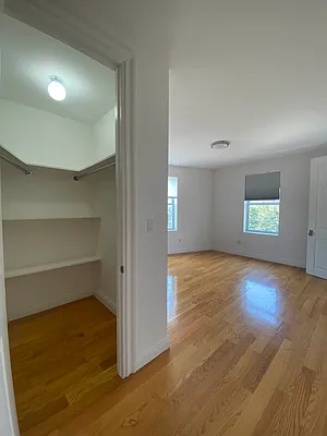 Rented by Brick&Mortar | media 28