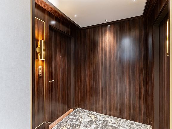 5th image of 455 Wellington St W #410
