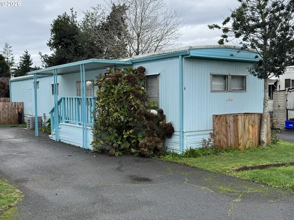 16345 Grootendorst Ln #4, Brookings, OR 97415