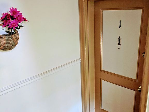 5th image of 2606 Kensington Ave APT 1