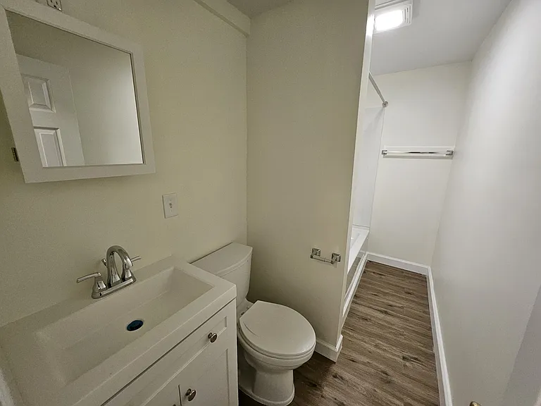 2 Clinton Pl #2F — Photo 5