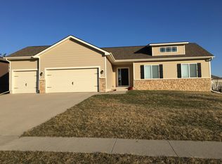 2403 NE 12th St, Grimes, IA 50111