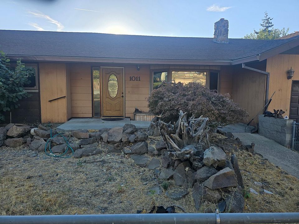 1st image of 1011 J St