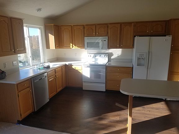 4th image of 3512 N 200th Ave
