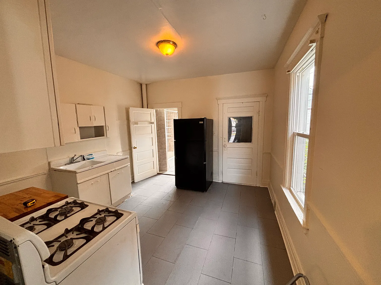 1 bed, 750 sqft, $795 — Photo 3