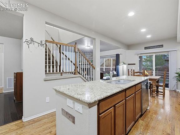 5th image of 2374 Cinnabar Rd