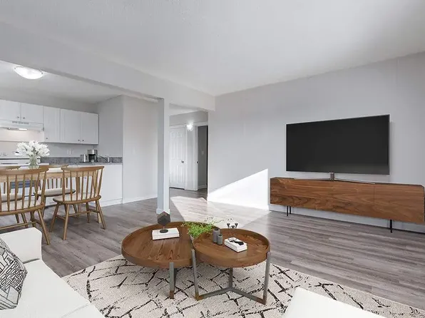 911 Preston Ave S #17, Saskatoon, SK S7H 2V3