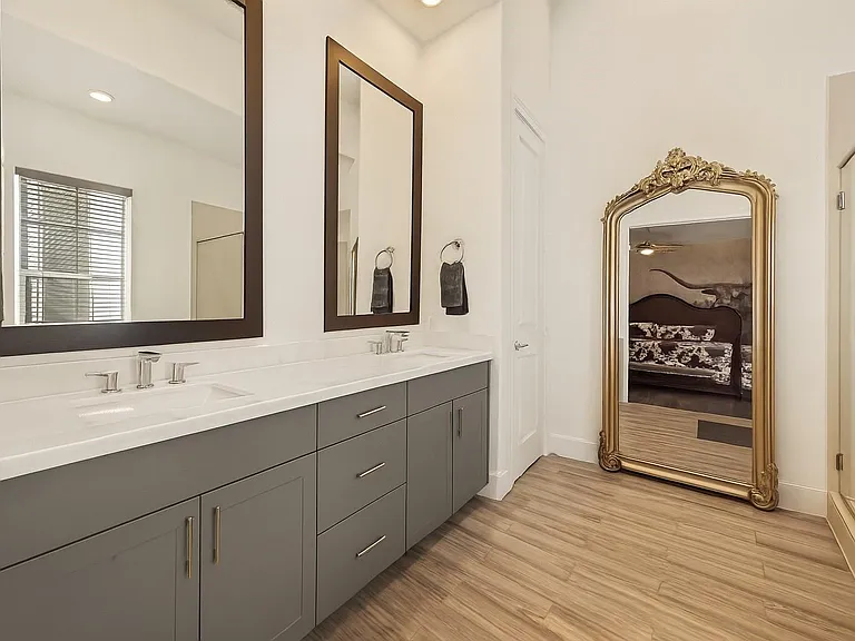 2506 McKinney St — Photo 33