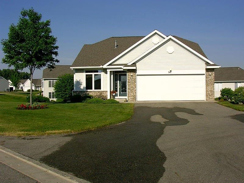1st image of 341 Parkside Dr