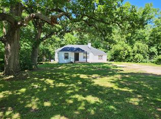4848 Dearborn St, Mission, KS 66202