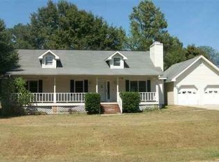 2893 Regina Dr, Macon, GA 31216