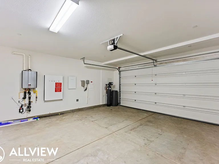 32465 Combine Dr — Photo 37