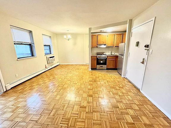 2nd image of 25-12 36th St #2R