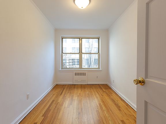 4th image of 100 8th Ave APT 2C