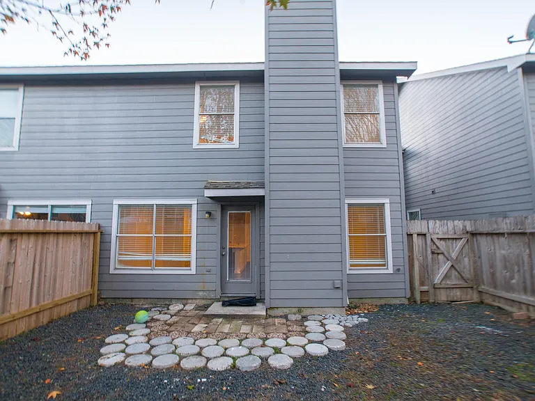 226 Blushwood Pl — Photo 43