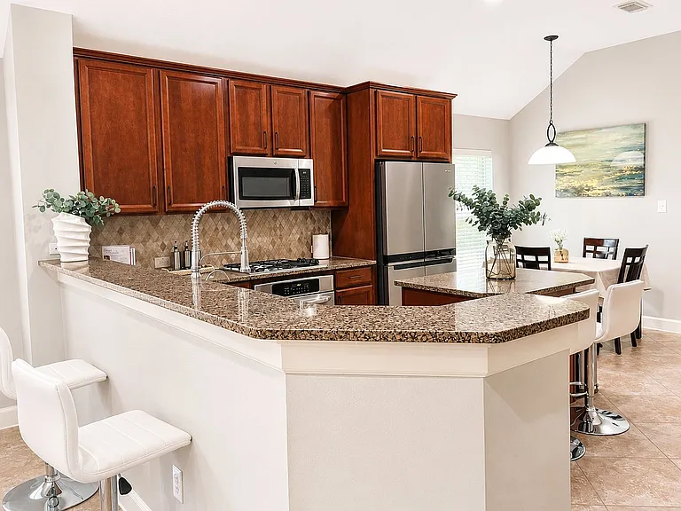 18315 W Williams Bend Dr — Photo 10