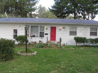 1110 Lebanon St, Aurora, IL 60505