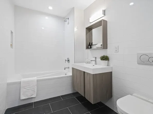 40 Huntington Street image 12 of 14