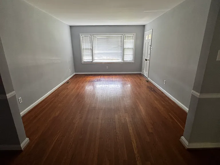 234 Norway St — Photo 4