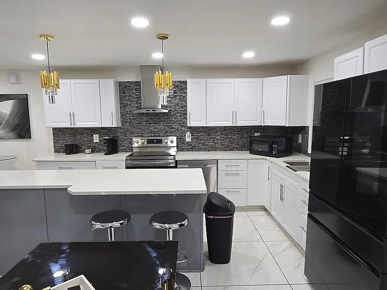 1385 Reynolds Rd SW — Photo 6